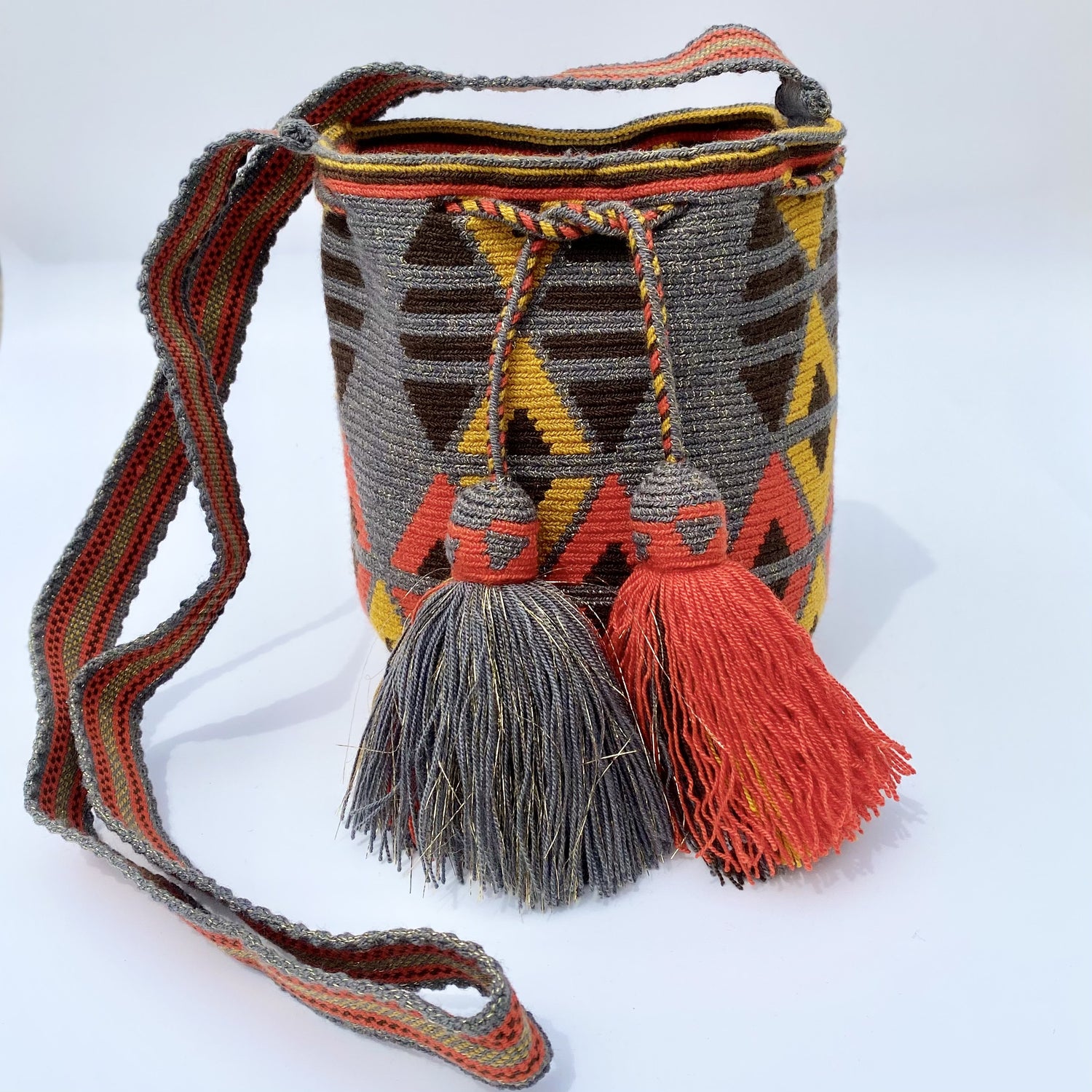 SHINY CROSSBODY BUCKET SIZE S WS