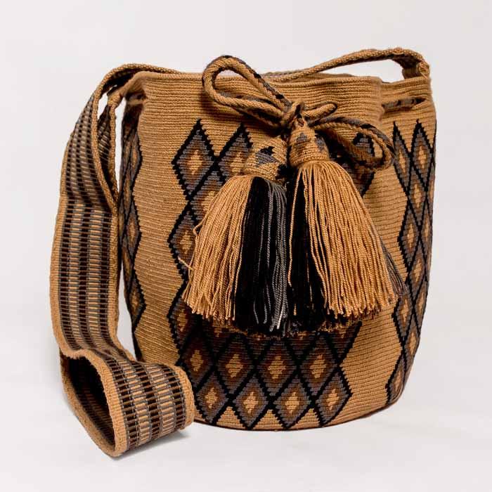 SINGLE THREAD CROSSBODY BUCKET SIZE M WS